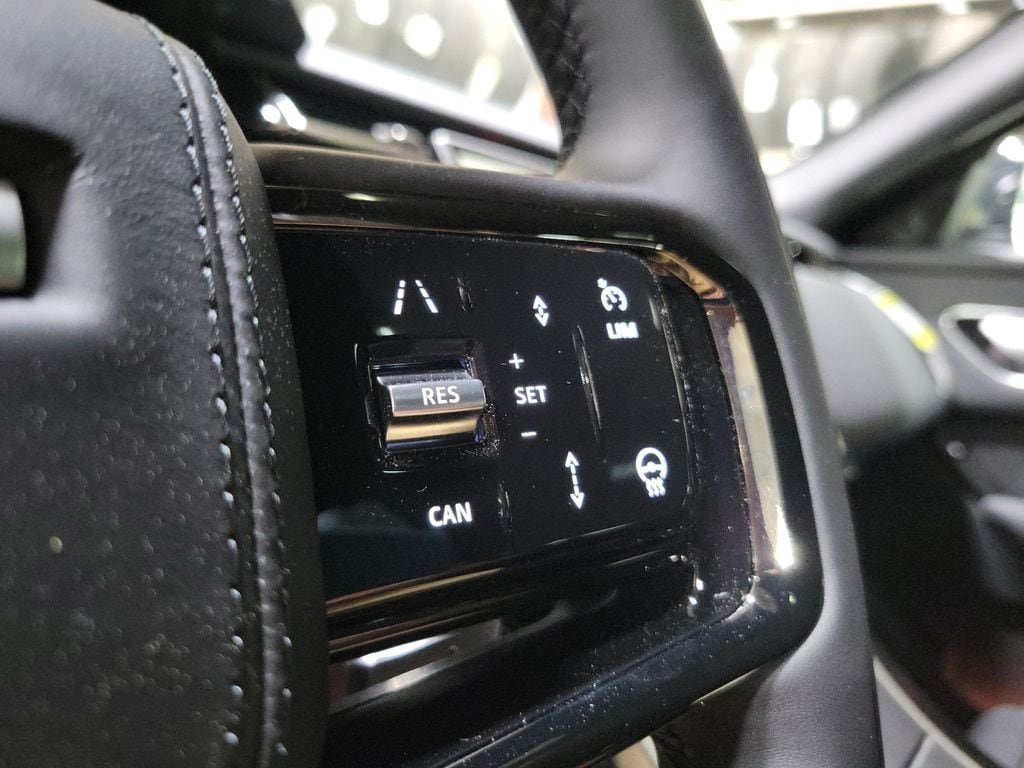 New 2026 Land Rover Range Rover Velar S AWD/4WD image 16