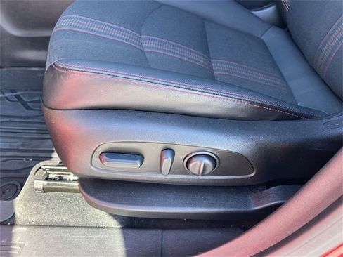 Certified 2023 Chevrolet Equinox RS image 14