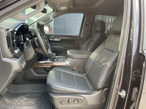 Used 2024 Chevrolet Silverado 1500 LT w/ Texas Edition Plus RWD image 10