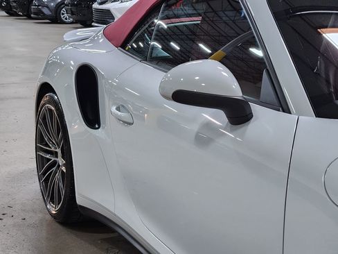 Used 2019 Porsche 911 Turbo image 30
