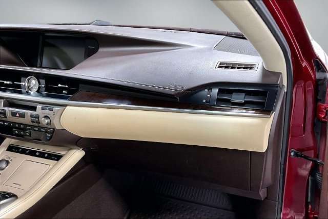 Used 2018 Lexus ES 350 w/ Luxury Package w/Wood Trim FWD image 24
