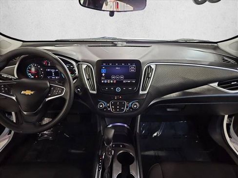Used 2024 Chevrolet Malibu LT FWD image 18