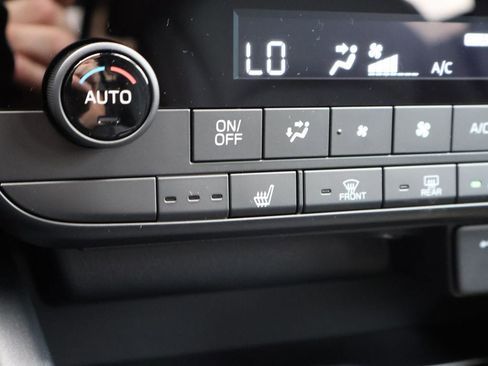 New 2026 Subaru Outback Limited AWD/4WD image 39