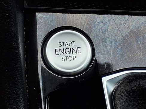 Used 2023 Volkswagen Taos SE image 21