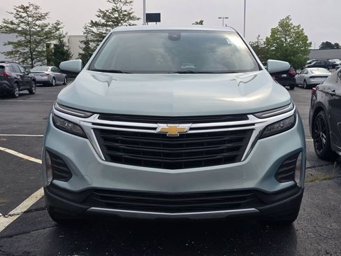 Used 2022 Chevrolet Equinox LT FWD image 2