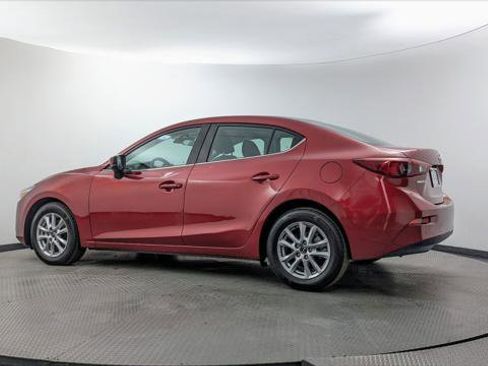 Used 2018 MAZDA MAZDA3 Sport w/ Preferred Equipment Package FWD image 6