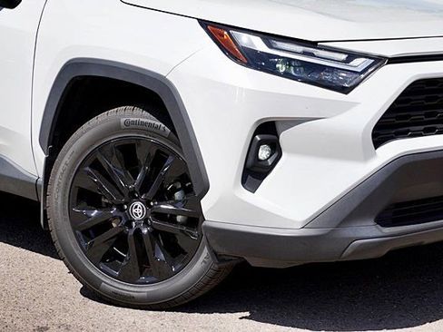 Used 2024 Toyota RAV4 XLE Premium FWD image 4