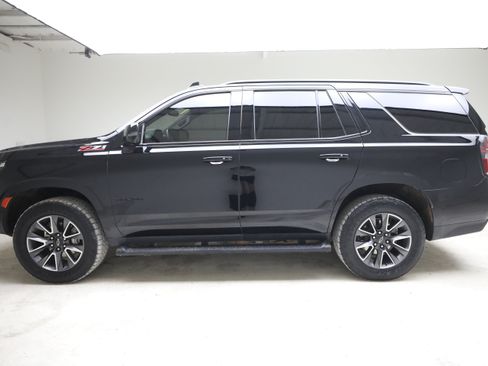 Used 2023 Chevrolet Tahoe Z71 w/ Z71 Off-Road Package AWD/4WD image 2