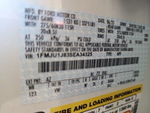 Used 2025 Ford Expedition Active image 29