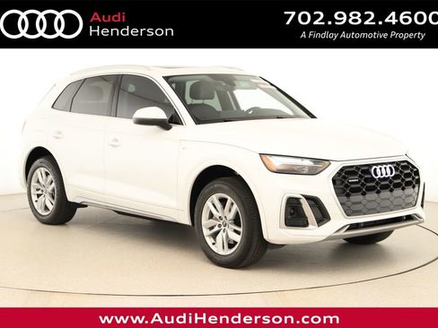 Used 2023 Audi Q5 2.0T Premium w/ Convenience Package image 1