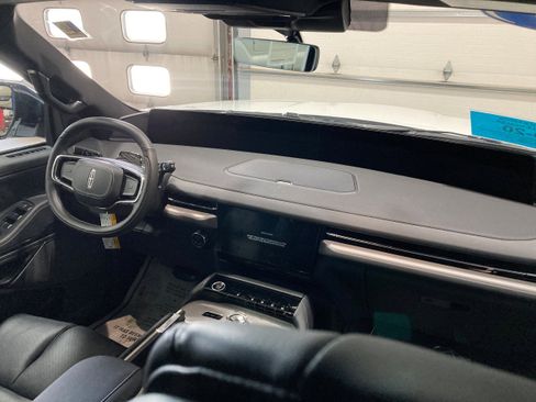 Used 2025 Lincoln Navigator L Reserve w/ Jet Appearance Package image 12