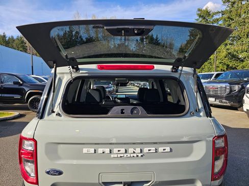 Used 2023 Ford Bronco Sport Outer Banks w/ Tech Package AWD/4WD image 14