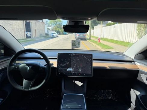 Used 2022 Tesla Model 3 Long Range AWD/4WD image 27