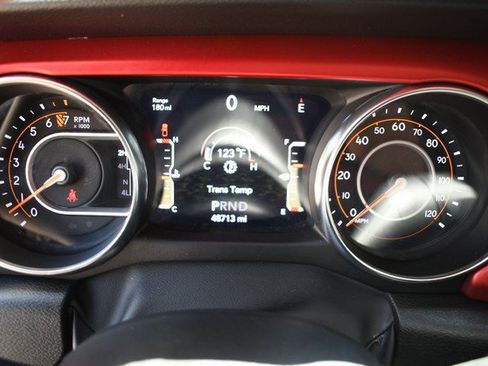 Used 2023 Jeep Gladiator Rubicon w/ Cold Weather Group AWD/4WD image 31
