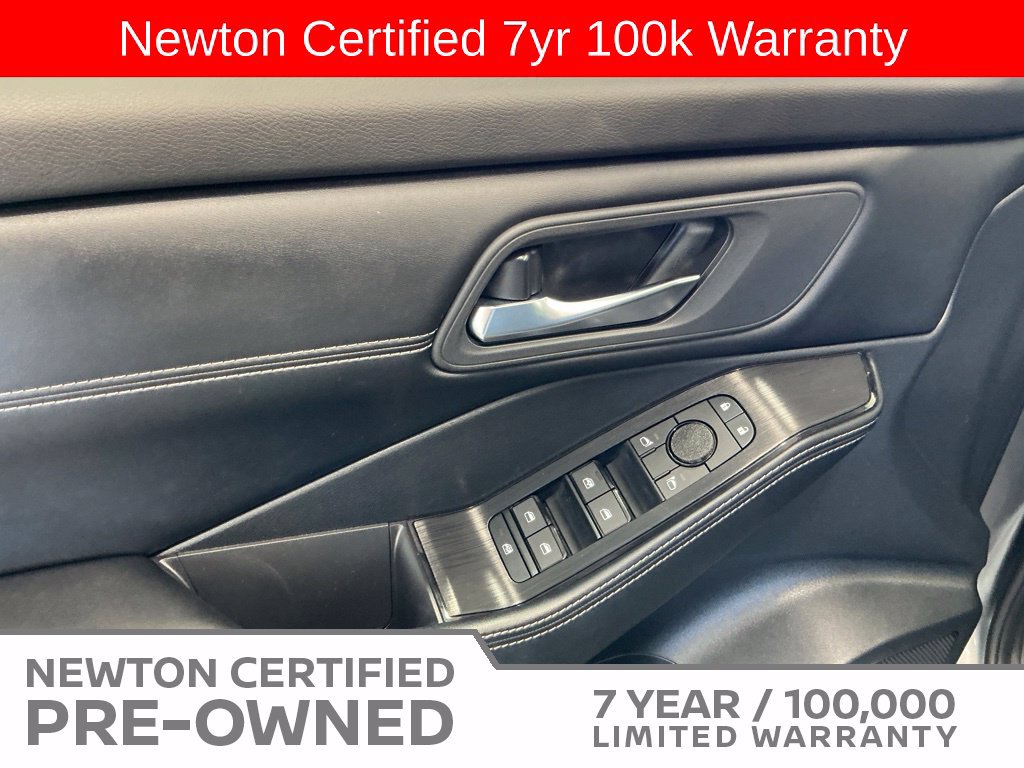 Used 2024 Nissan Rogue SV w/ SV Premium Package FWD image 35