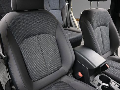 Certified 2025 Subaru Forester Premium AWD/4WD image 14