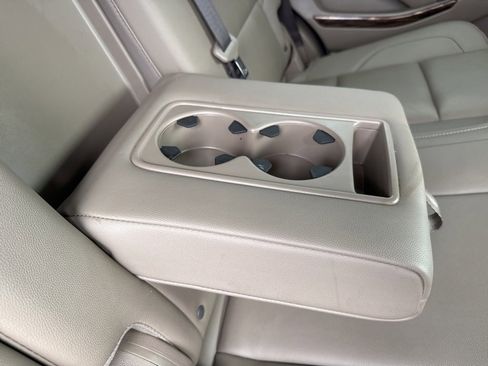 Used 2020 Chevrolet Traverse Premier w/ Redline Edition image 28