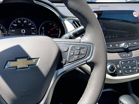 Used 2024 Chevrolet Malibu LT FWD image 12