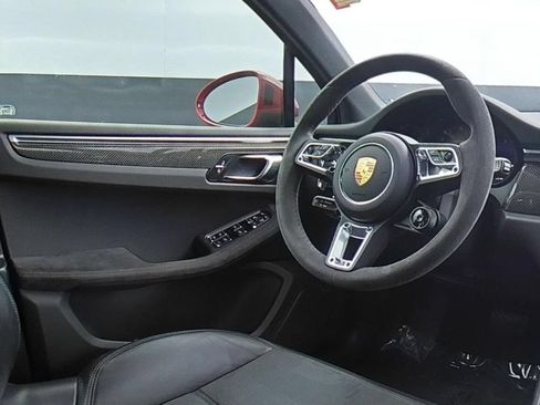 Used 2021 Porsche Macan GTS w/ Sport Chrono Package AWD/4WD image 20