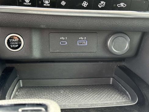 Certified 2023 Nissan Rogue SV image 27