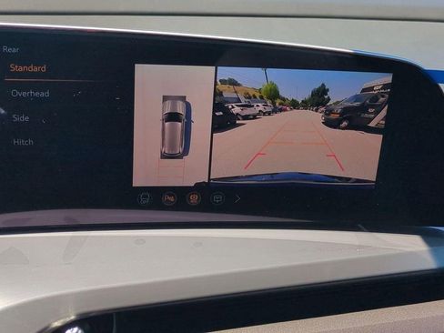 New 2026 Cadillac Vistiq Sport AWD/4WD image 9