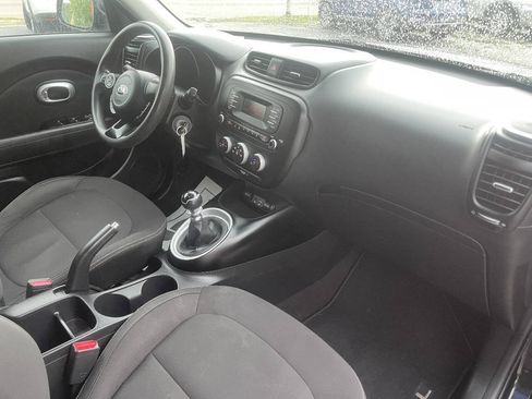 Used 2016 Kia Soul FWD image 21