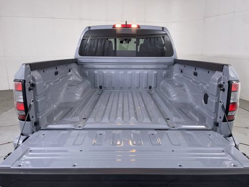 Used 2023 Nissan Frontier PRO-4X w/ Technology Package AWD/4WD image 22