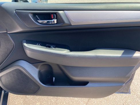 Used 2017 Subaru Legacy 2.5i Premium image 31