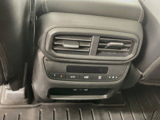 Used 2025 Honda Pilot Touring image 27