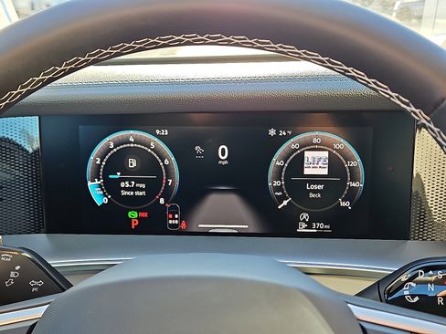 New 2026 Volkswagen Tiguan SE image 19