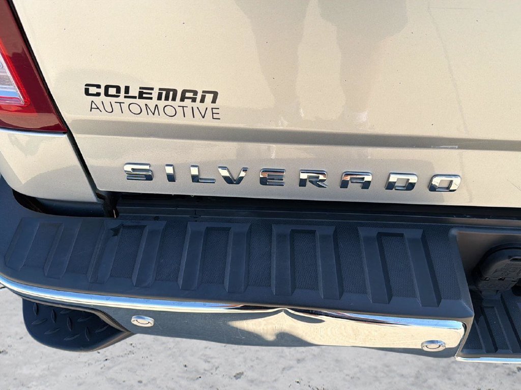 Used 2018 Chevrolet Silverado 1500 LTZ w/ LTZ Plus Package AWD/4WD image 29
