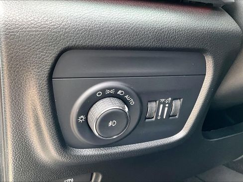 New 2025 Jeep Grand Cherokee L Overland w/ Advanced Protech Group III AWD/4WD image 18