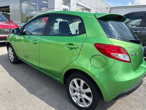 Used 2013 MAZDA MAZDA2 Touring FWD image 6