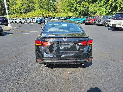 Used 2025 Nissan Altima 2.5 SV w/ SV Special Edition Package image 4
