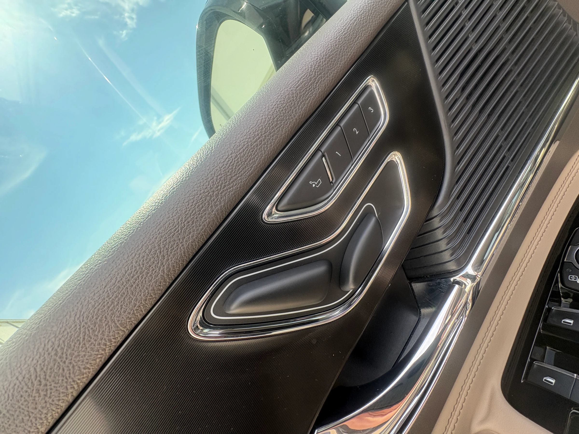 Used 2020 Lincoln Corsair FWD image 25