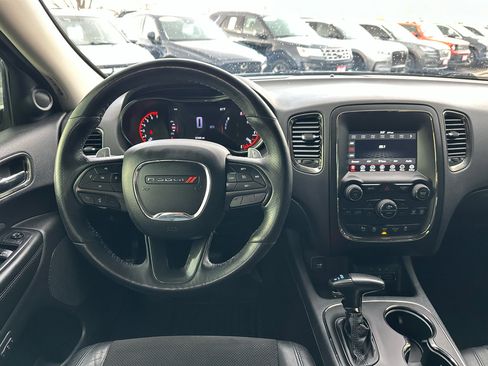 Used 2018 Dodge Durango GT image 3