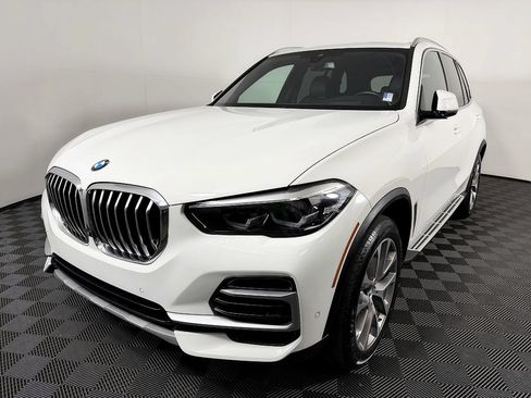 Used 2023 BMW X5 xDrive40i AWD/4WD image 3