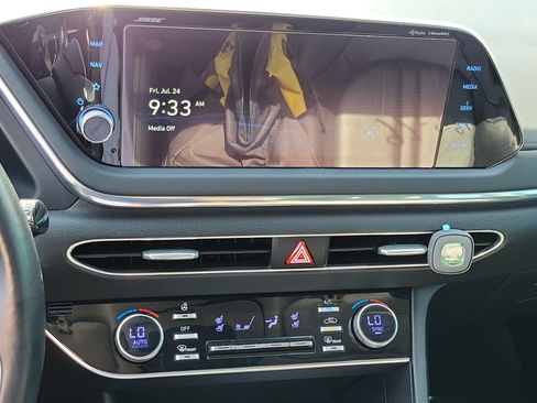 Certified 2021 Hyundai Sonata Limited FWD image 14