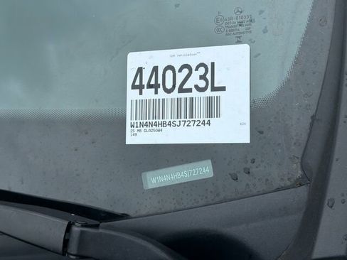 Certified 2025 Mercedes-Benz GLA 250 4MATIC image 4