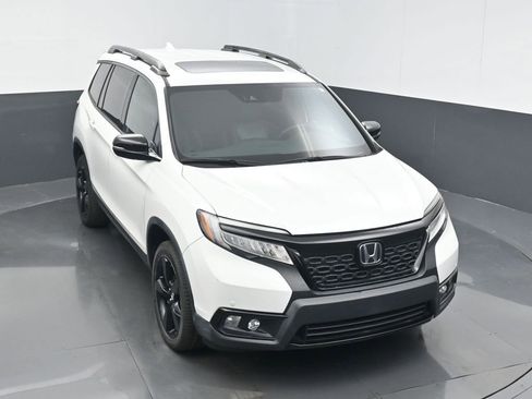 Certified 2020 Honda Passport Elite image 3