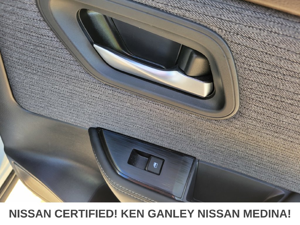 Certified 2023 Nissan Rogue SV AWD/4WD image 46