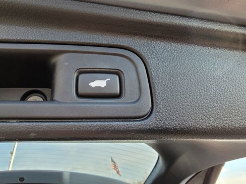 Used 2022 Honda Pilot Black Edition image 37