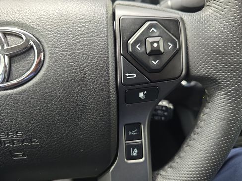 Used 2021 Toyota Tacoma TRD Sport w/ Technology Package RWD image 25