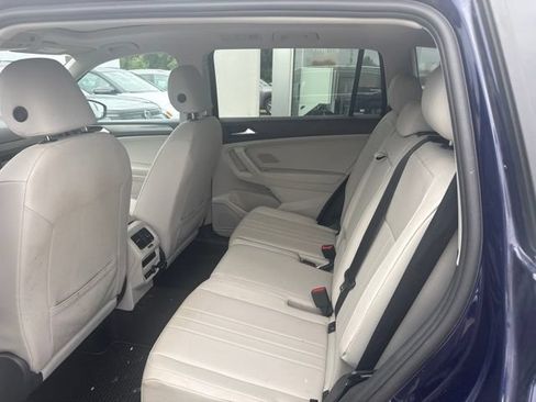 Used 2023 Volkswagen Tiguan SE w/ Panoramic Sunroof Package AWD/4WD image 13