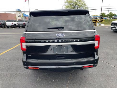 Used 2024 Ford Expedition XLT AWD/4WD image 6