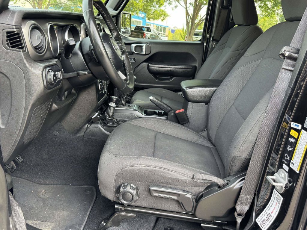 Used 2022 Jeep Wrangler Unlimited Sport AWD/4WD image 21