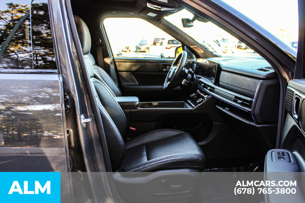 Used 2025 Hyundai Santa Fe Calligraphy AWD/4WD image 22