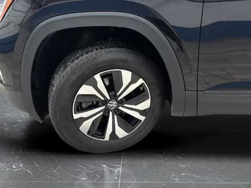 Used 2024 Volkswagen Atlas SE image 36