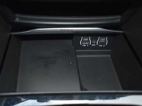 Used 2021 Chrysler Pacifica Limited w/ S Appearance Package image 33