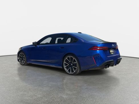 Used 2025 BMW M5 w/ Carbon Package AWD/4WD image 5